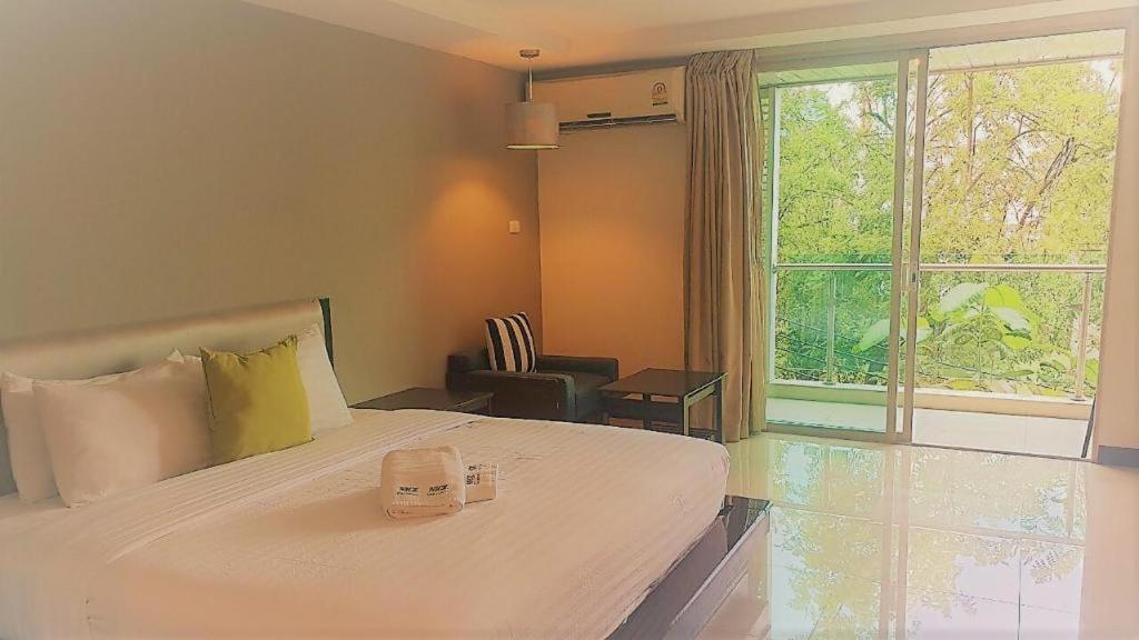 Nice Residence Бангкок Екстер'єр фото