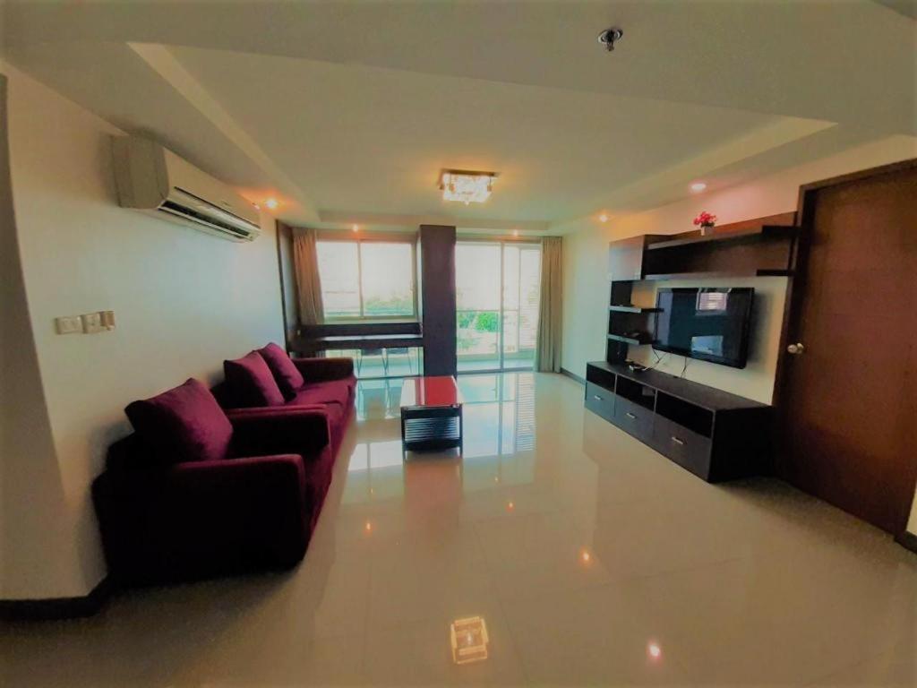 Nice Residence Бангкок Екстер'єр фото